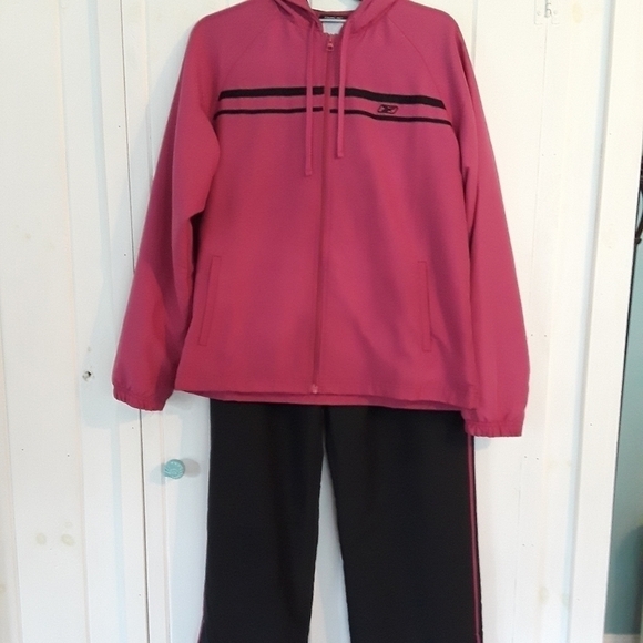 Reebok Tracksuit Pants and Jacket Size L - Picture 1 of 14